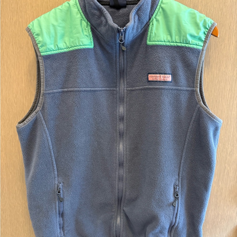 Vineyard Vines Mens Blue and Mint Fleece Vest - Size L